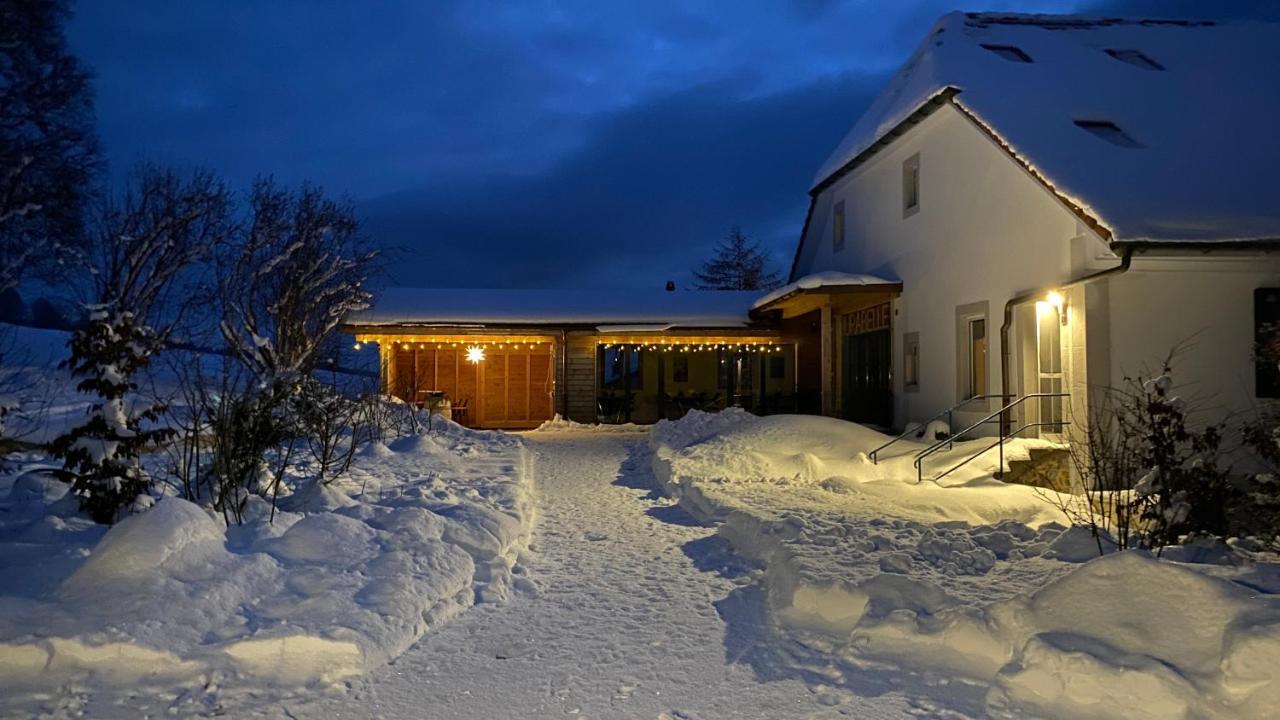 Bed and Breakfast Jurabelle à La Côte-aux-Fées Extérieur photo